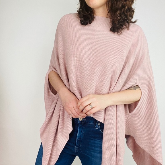 lululemon athletica Sweaters - Lululemon Light Pink Forward Flow Cape OS